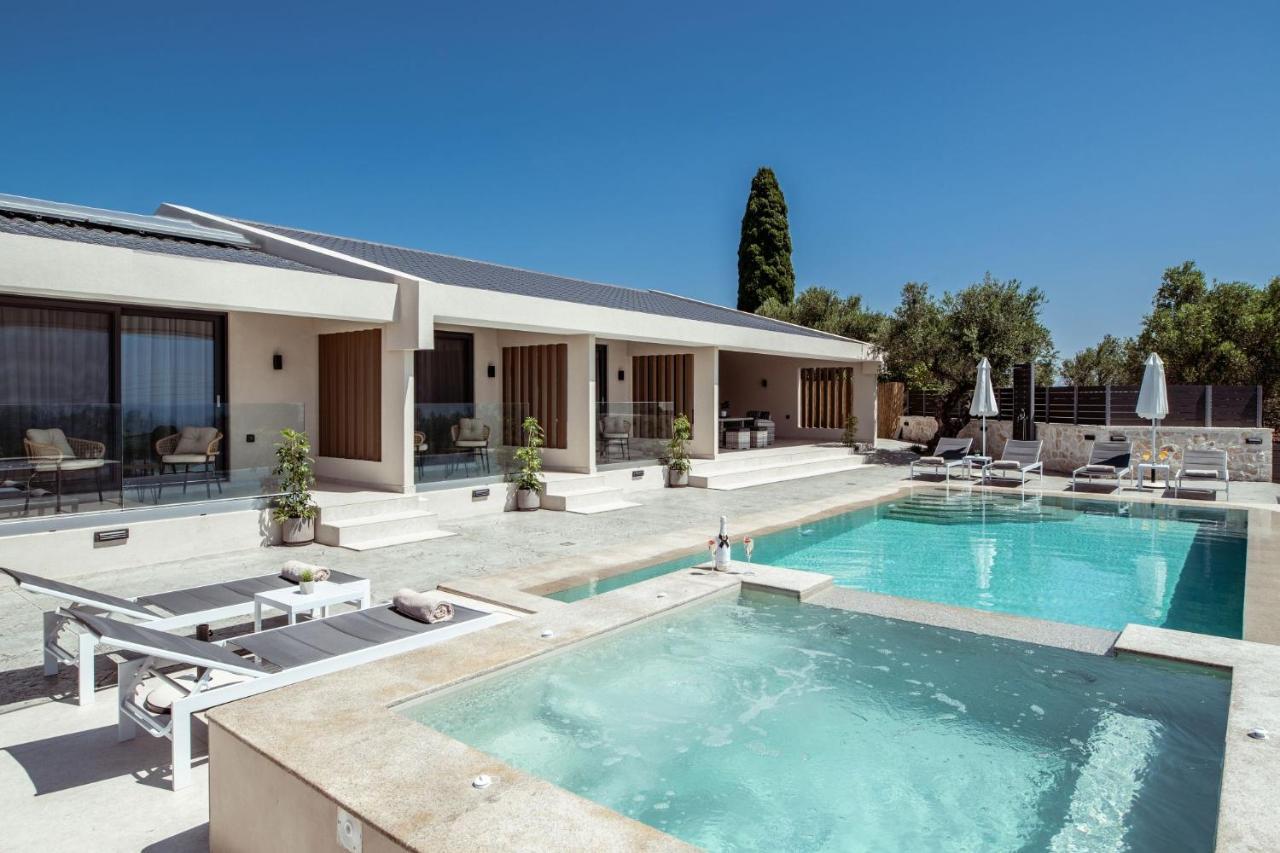 Villa Roselia - Luxury Escape With Magnificent Views, By Zantewize 라가나스 외부 사진