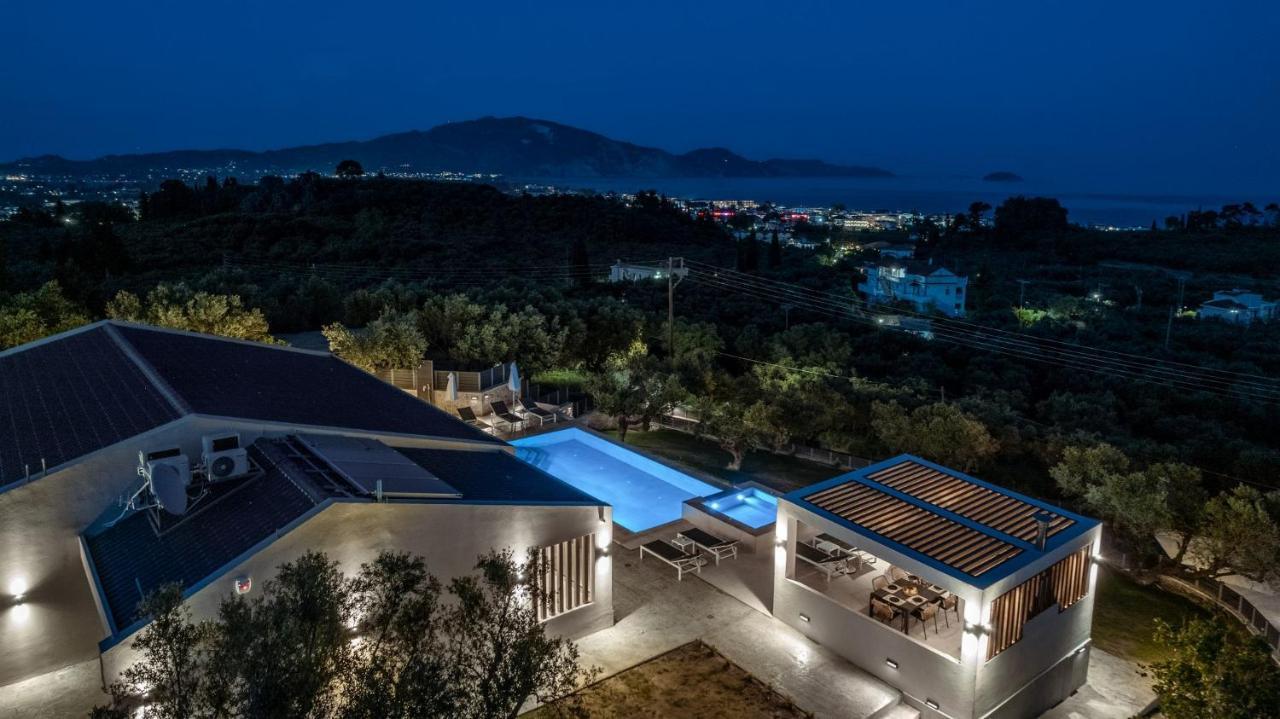 Villa Roselia - Luxury Escape With Magnificent Views, By Zantewize 라가나스 외부 사진