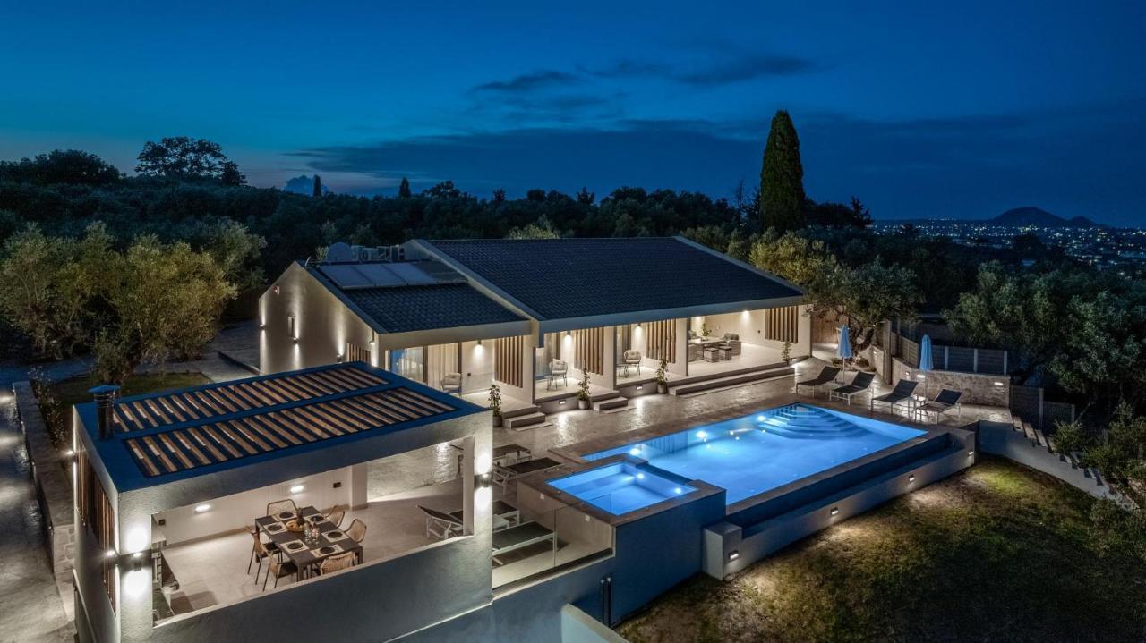 Villa Roselia - Luxury Escape With Magnificent Views, By Zantewize 라가나스 외부 사진