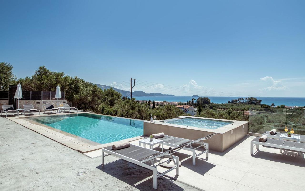 Villa Roselia - Luxury Escape With Magnificent Views, By Zantewize 라가나스 외부 사진