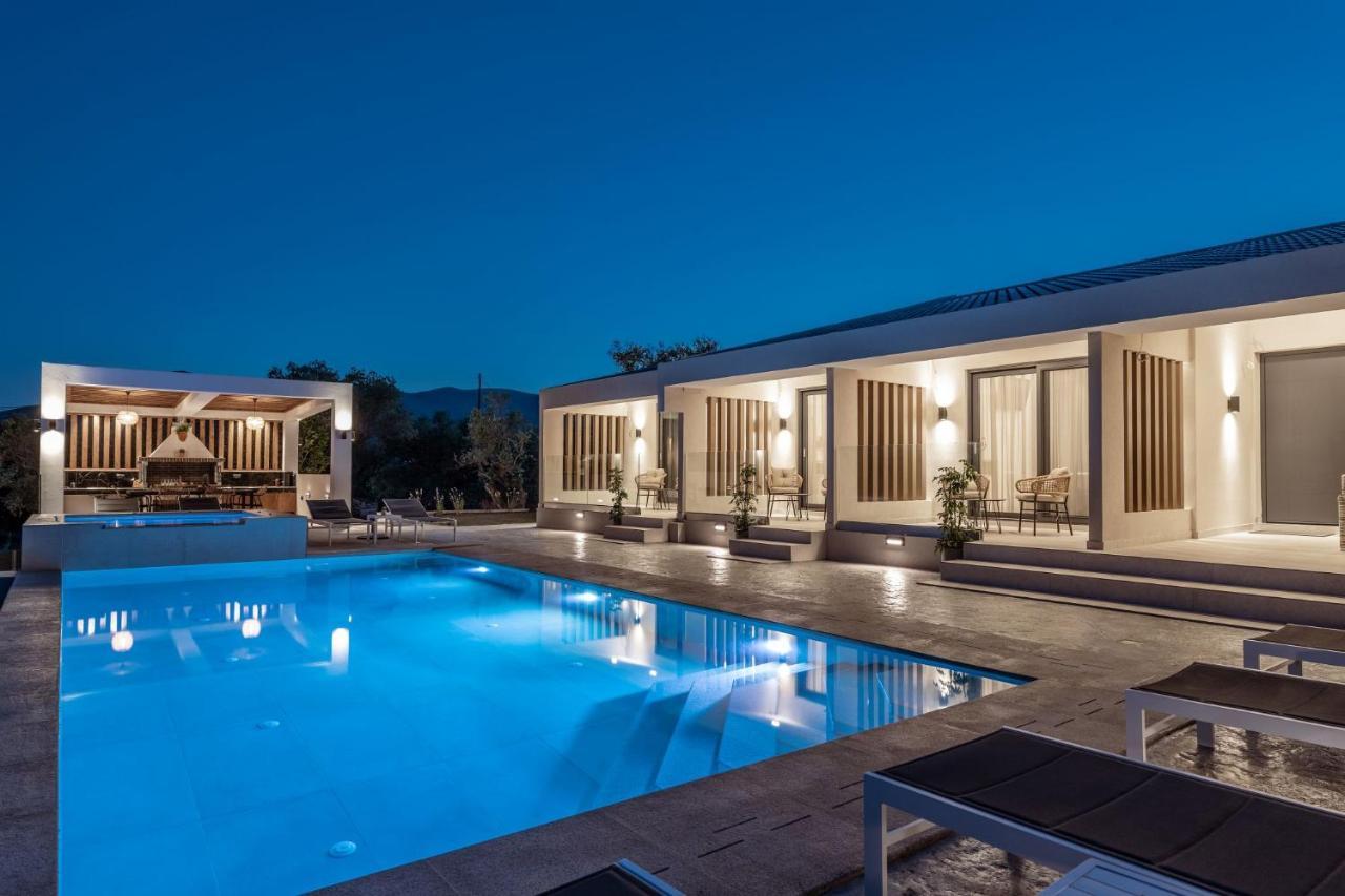 Villa Roselia - Luxury Escape With Magnificent Views, By Zantewize 라가나스 외부 사진