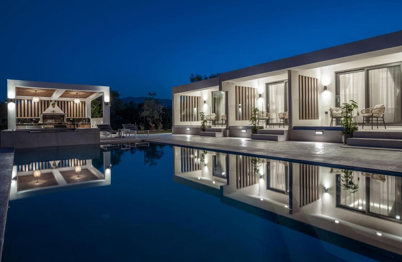 Villa Roselia - Luxury Escape With Magnificent Views, By Zantewize 라가나스 외부 사진