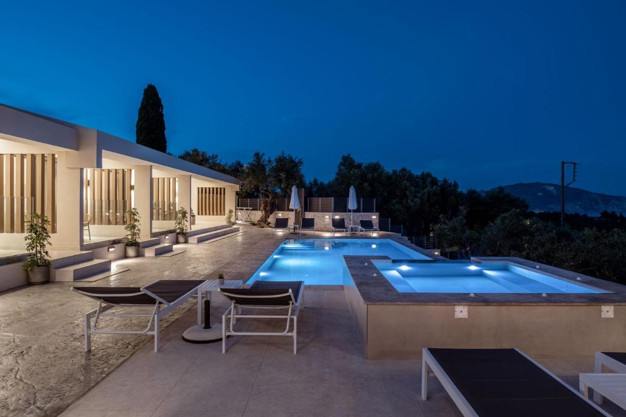 Villa Roselia - Luxury Escape With Magnificent Views, By Zantewize 라가나스 외부 사진